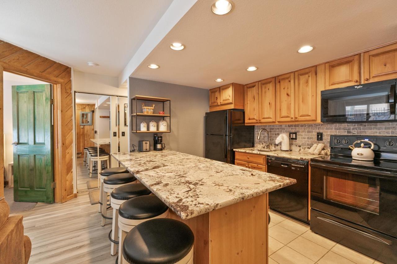 Trails End Starry Night Condo - Downtown Breck, Ski In-Out Breckenridge Dış mekan fotoğraf